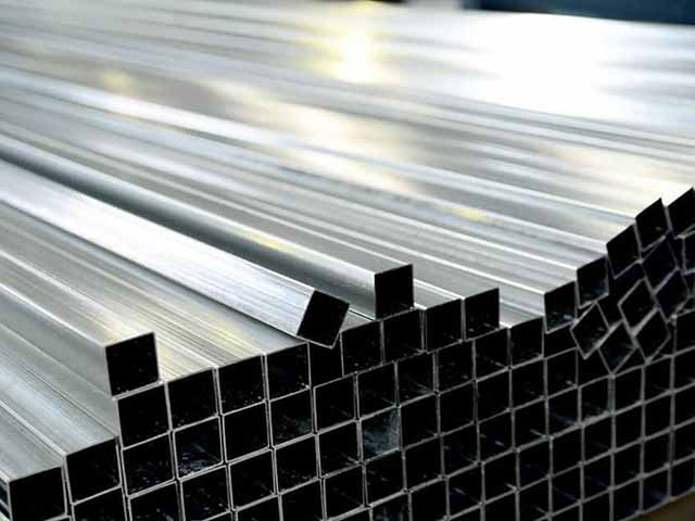 bao-gia-thep-hop-2026-tphcm