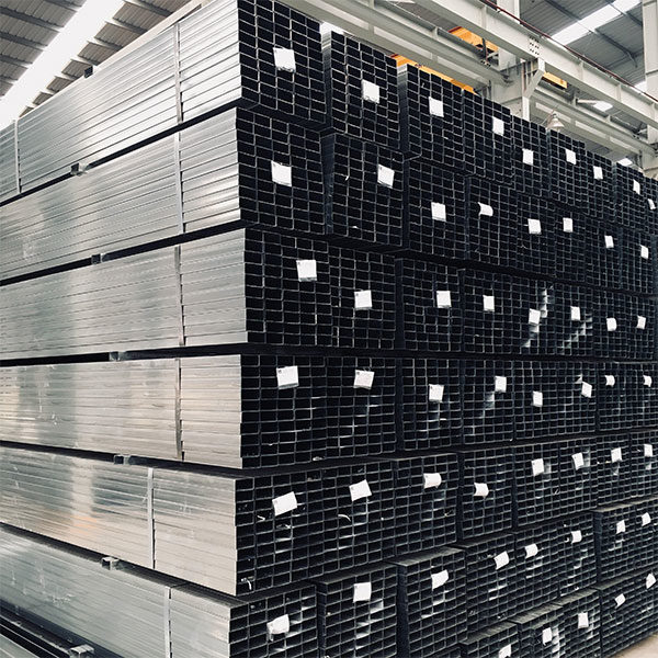 ban-sat-thep-tai-binh-tan