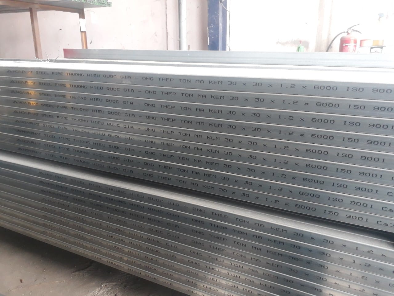 thep-xay-dung-hoa-phat-tai-binh-tan