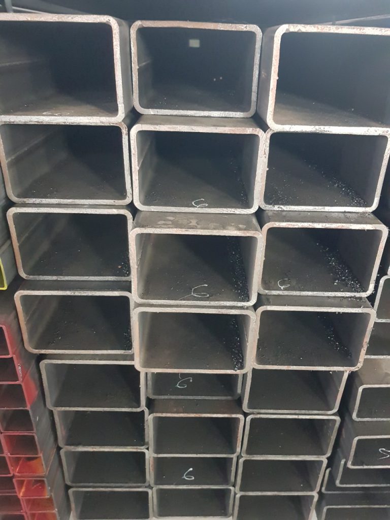 thep-hop-50x100-gia-bao-nhieu