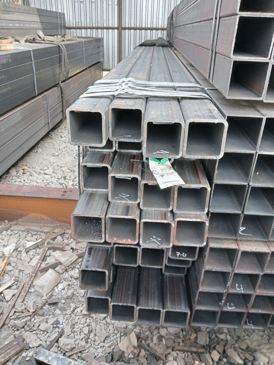 thep-hop-tan-phu-gia-tot