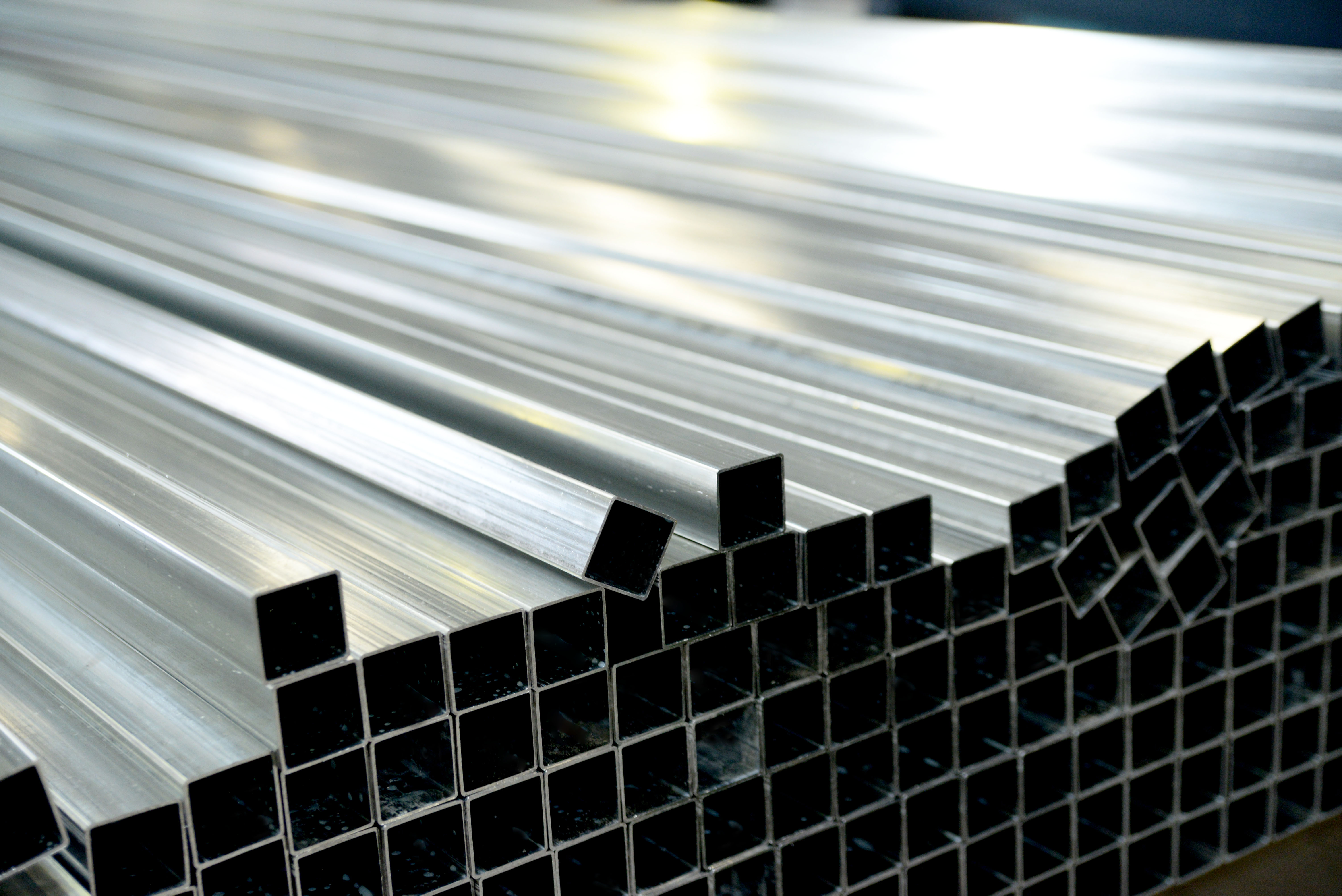 thep-hop-tan-phu-gia-tot